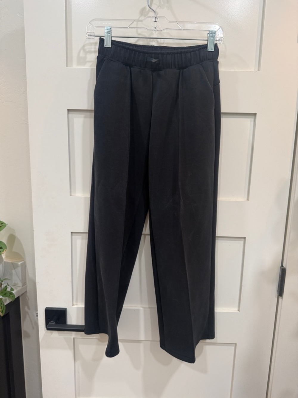 all in motion Black Kids Pleated Jogger Sweatpants size 10-12